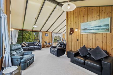 Photo of property in 19 Caledonia Place, Highlands Park, New Plymouth, 4312