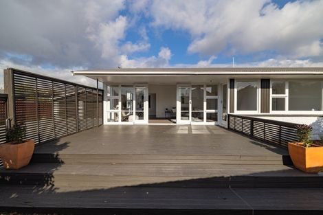 Photo of property in 39 Compton Street, Woolston, Christchurch, 8062