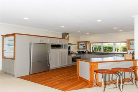 Photo of property in 52a Poplar Grove, Whalers Gate, New Plymouth, 4310