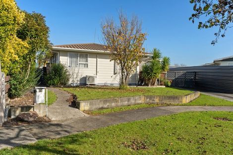 Photo of property in 24 Hillcrest Drive, Kelvin Grove, Palmerston North, 4414