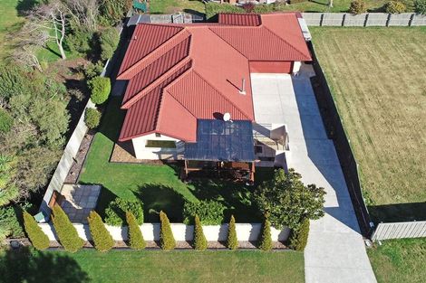 Photo of property in 17 Taranaki Drive, Woodend, 7610