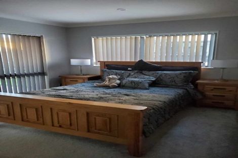 Photo of property in 13 Reding Street, Takanini, 2112