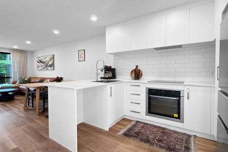 Photo of property in 31 Tokai Place, Glen Eden, Auckland, 0602