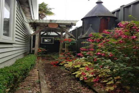 Photo of property in 220 Saint Marys Avenue, Te Awamutu, 3800