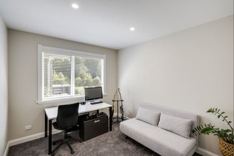 Photo of property in 22 Taruna Place, Havelock North, 4130