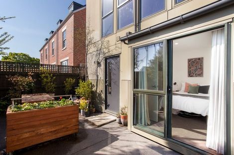 Photo of property in 2/166 Salisbury Street, Christchurch Central, Christchurch, 8013