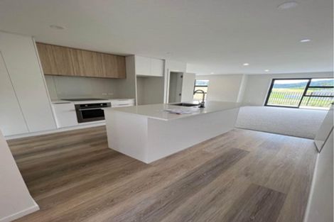 Photo of property in 39 Te Ara O Papatahi, Wainuiomata, Lower Hutt, 5014