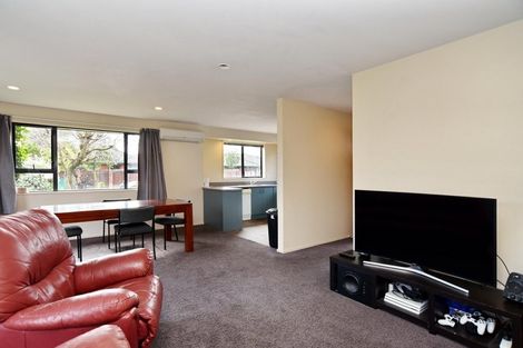 Photo of property in 1 Roche Avenue, Upper Riccarton, Christchurch, 8041