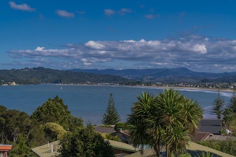 Photo of property in 3 Puriri Place, Whitianga, 3510
