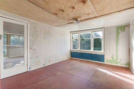 Photo of property in 172 Moeraki Road, Hinakura, Martinborough, 5784