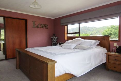 Photo of property in 13 Andersen Street, Reefton, 7830