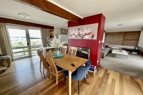 Photo of property in 13 Carlisle Road, Torbay, Auckland, 0630