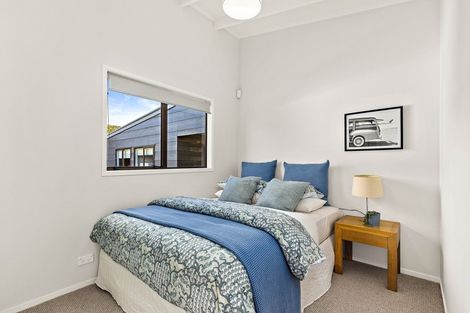 Photo of property in 2 The Southern Isle, Omaha, 0986