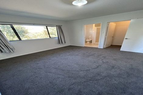 Photo of property in 50a Edmonton Road, Henderson, Auckland, 0612