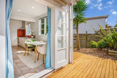 Photo of property in 1/8 Millbrook Road, Henderson, Auckland, 0612