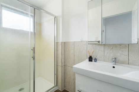 Photo of property in 58 Sharland Avenue, Manurewa, Auckland, 2102