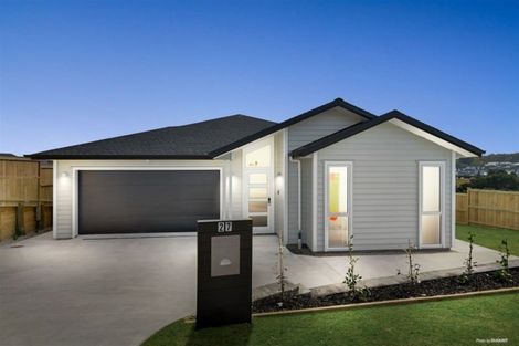 Photo of property in 27 Maka Terrace, Orewa, 0931