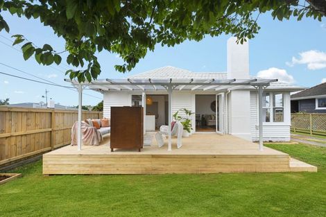 Photo of property in 182 Ngatai Road, Otumoetai, Tauranga, 3110