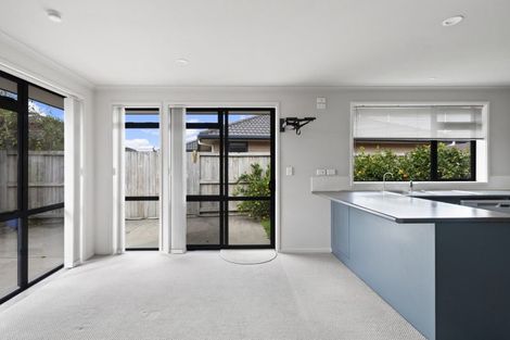 Photo of property in 5 Holcroft Place, Huntington, Hamilton, 3210