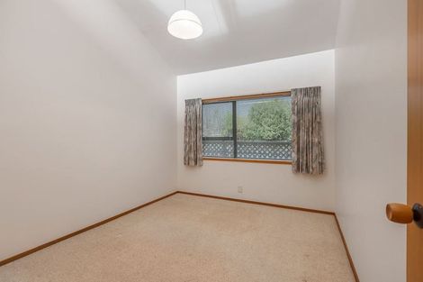 Photo of property in 7 Nickell Place, Orewa, 0931