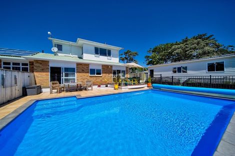 Photo of property in 21 Johnston Street, Brixton, Waitara, 4382