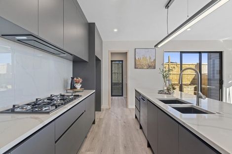 Photo of property in 14 Glann Lane, Flat Bush, 2019