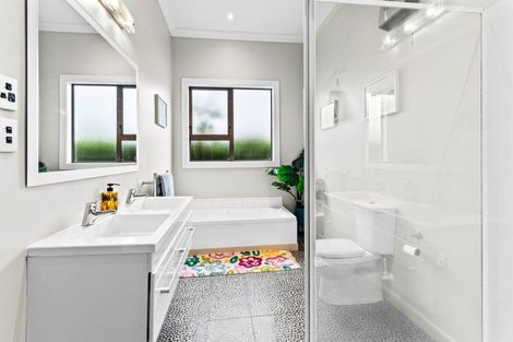 Photo of property in 76 Albert Street, Saint Clair, Dunedin, 9012