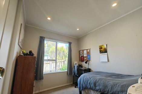 Photo of property in 97 Unsworth Drive, Unsworth Heights, Auckland, 0632