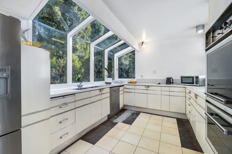 Photo of property in 256 Konini Road, Titirangi, Auckland, 0604