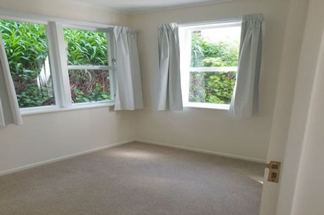 Photo of property in 10a Norna Crescent, Kelburn, Wellington, 6012