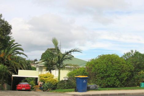 Photo of property in 100 Rosier Road, Glen Eden, Auckland, 0602