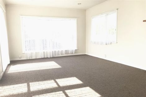 Photo of property in 227 Sturges Road, Henderson, Auckland, 0612