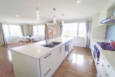 Photo of property in 1a Marina View Drive, Hobsonville, Auckland, 0618