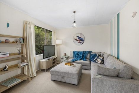 Photo of property in 27a Penryn Drive, Camborne, Porirua, 5026