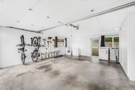 Photo of property in 1/12 Marbeth Court, Botany Downs, Auckland, 2010
