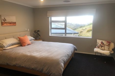 Photo of property in 120 Amesbury Drive, Churton Park, Wellington, 6037