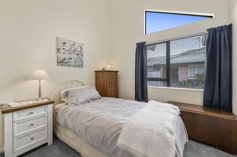 Photo of property in Miramar Villas, 21/3u Byron Street, Miramar, Wellington, 6022