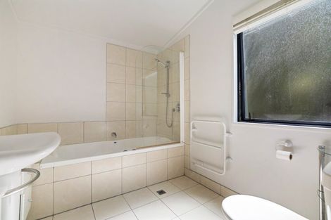 Photo of property in Elkridge Apartments, 12/64 Marina Drive, Frankton, Queenstown, 9300