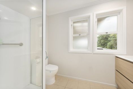 Photo of property in 37 Chorley Avenue, Massey, Auckland, 0614