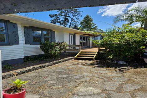 Photo of property in 84a Kaurilands Road, Titirangi, Auckland, 0604