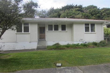 Photo of property in 208 Sievers Grove, Cannons Creek, Porirua, 5024