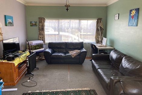 Photo of property in 17 Rosalind Street, Stratford, 4332