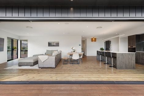 Photo of property in 13 Akitu Rise, Wanaka, 9305