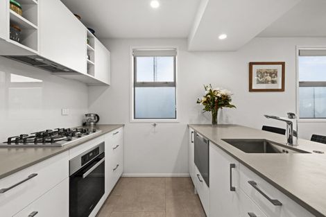 Photo of property in 5 Macaulay Street, Ahuriri, Napier, 4110