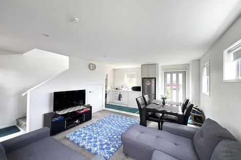 Photo of property in 3/24 Kelwyn Road, Kelston, Auckland, 0602
