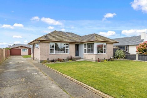 Photo of property in 22 Skerten Avenue, Hornby, Christchurch, 8042