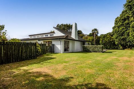 Photo of property in 116 Weraroa Road, Waverley, 4510
