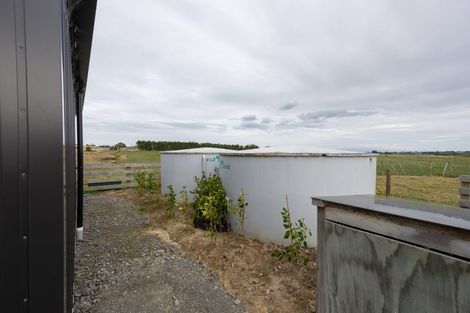 Photo of property in 567 Lethbridge Road, Halcombe, 4775