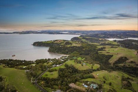 Photo of property in 181 Baddeleys Beach Road, Tawharanui Peninsula, Warkworth, 0986