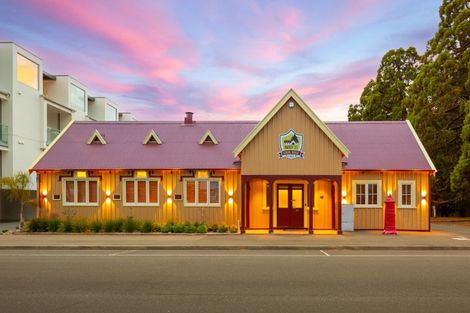Photo of property in 319 Hardy Street, Nelson, 7010